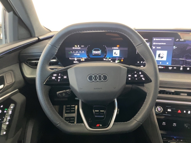 Q5 SUV TDI quattro 150 kW S tronic +Ahk+Ex Schwa