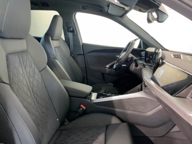 Q5 SUV TDI quattro 150 kW S tronic +Ahk+Ex Schwa