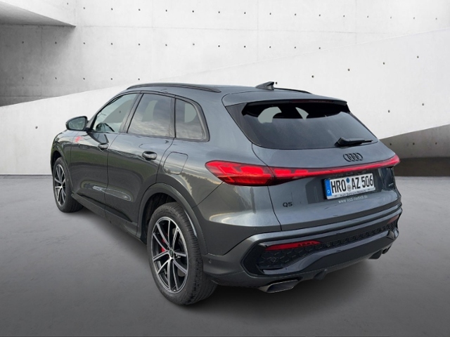 Q5 SUV e-hybrid quattro 270kw+AHK+Pano+Tech Pro+