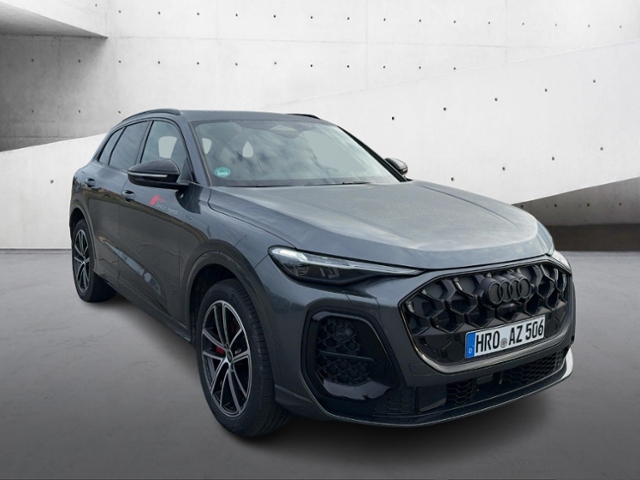 Q5 SUV e-hybrid quattro 270kw+AHK+Pano+Tech Pro+