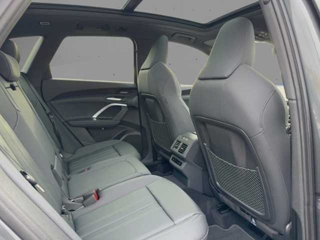 Q5 SUV e-hybrid quattro 270kw+AHK+Pano+Tech Pro+