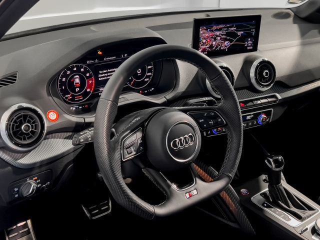 SQ2 2.0 TFSI Quattro S-Line+Navi+Matrix+Ahk+Virt