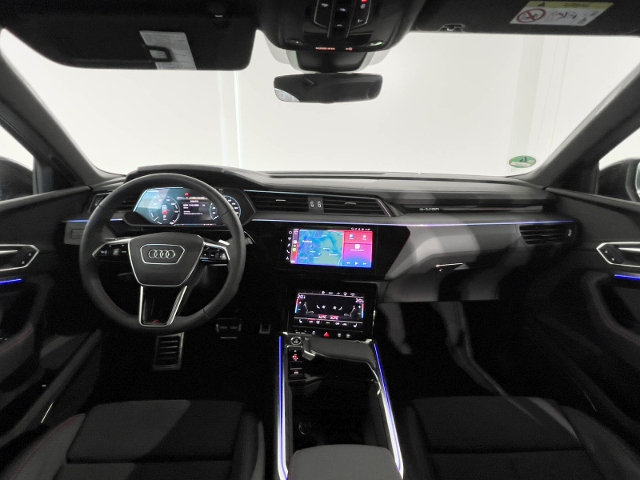 Q8 Sportback 55 e-tron Quattro S-Line+Navi+Matri