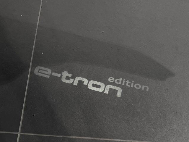 Q8 Sportback 55 e-tron Quattro S-Line+Navi+Matri