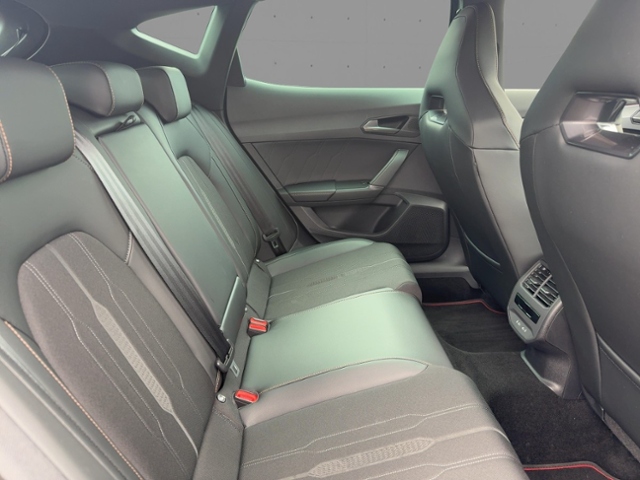 Formentor 1.5 TSI+NAVI+LED+AHK+PANO+TOP VIEW+FUL
