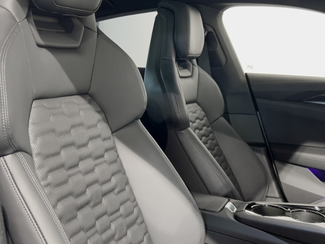 e-tron GT Quattro+Navi+Matrix+Head Up+Top View+L