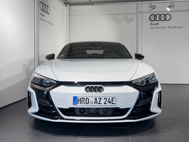 e-tron GT Quattro+Navi+Matrix+Head Up+Top View+L