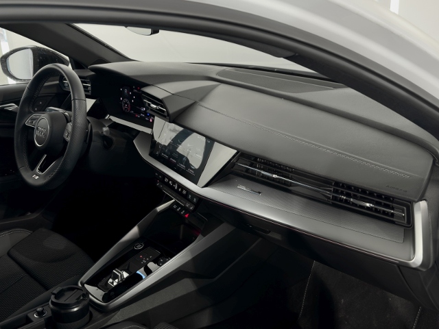 A3 Sportback S line 35 TDI S tronic+Led+Business