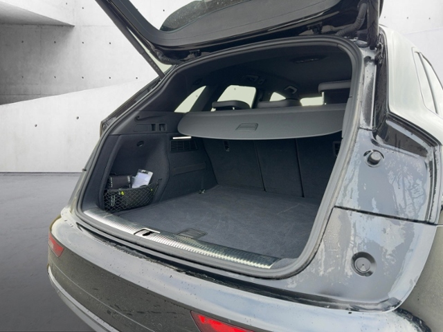 Q5 40 TFSI Quattro S-Line+Navi+Matrix+Virt Cock+