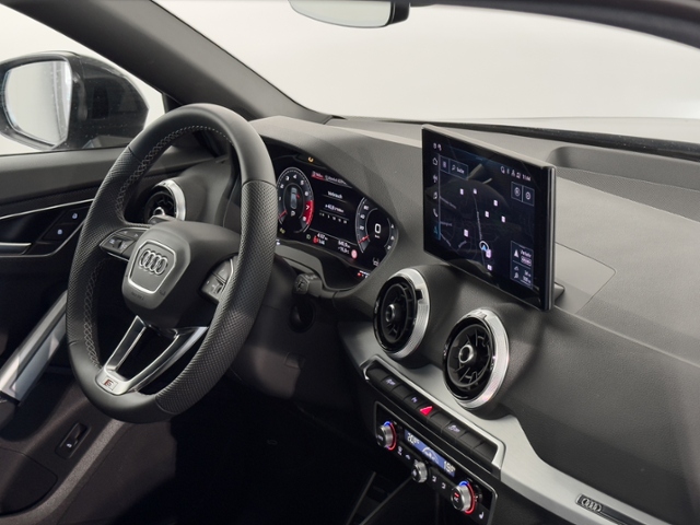 Q2 advanced 35 TFSI 110(150) kW(PS) S tronic+MMi