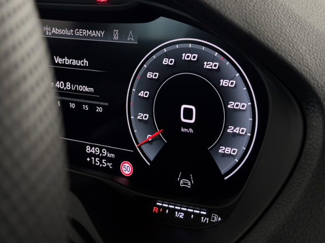 Q2 advanced 35 TFSI 110(150) kW(PS) S tronic+MMi