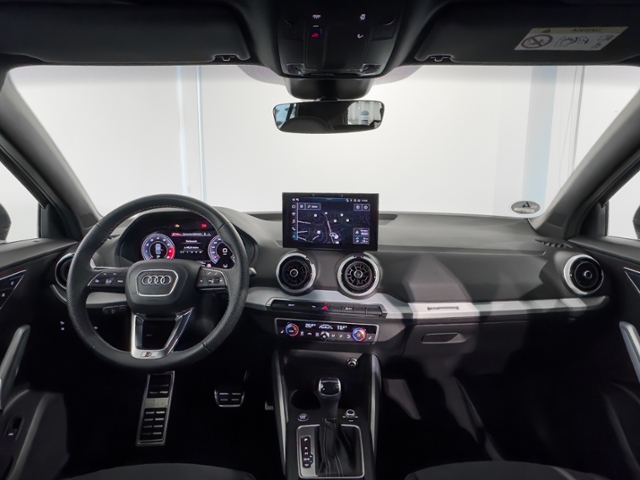 Q2 advanced 35 TFSI 110(150) kW(PS) S tronic+MMi