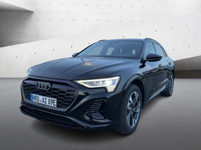 Q8 S line 55 e-tron quattro 300 kW+Assi Tour+Hud
