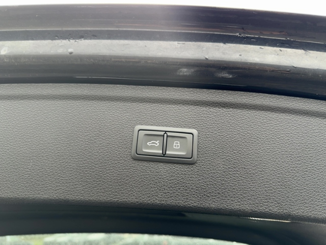 Q5 50 TFSI e Quattro+Navi+Matrix+Ahk+Top View+Vi