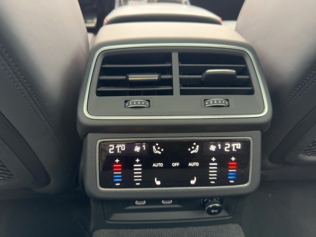 RS6 Avant 4.0 TFSI Quattro+Navi+Matrix+Ahk+Head