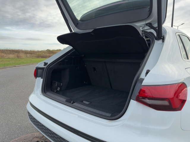 A3 Sportback 30 TFSI S tronic+Navi+Led+Pano+Carp