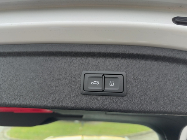 A3 Sportback 30 TFSI S tronic+Navi+Led+Pano+Carp