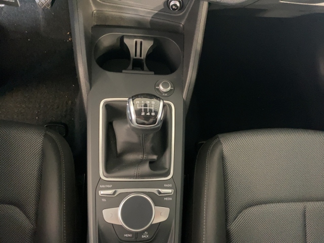 Q2 30 TDI 6-Gang+Navi+Matrix+Ambiente+Kamera+Aps