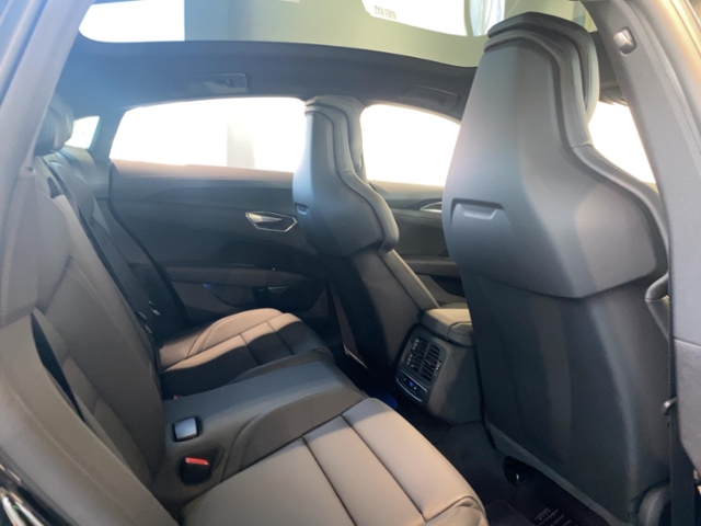 e-tron GT Quattro+Navi+Matrix+Head Up+B&O+Lhz+Am