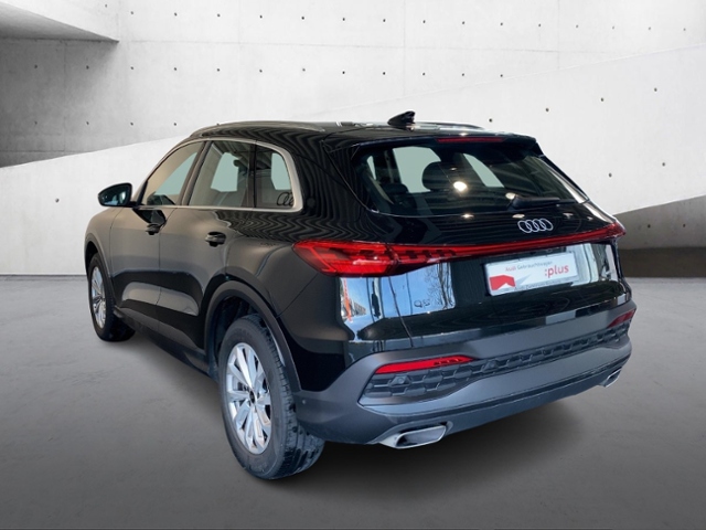 Q5 2.0 TFSI Quattro S-Line+Navi+Led+Ahk+Carplay+