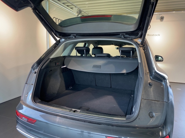 Q5 40 TDI Quattro+Navi+Matrix+Ahk+Virt Cock+Ambi