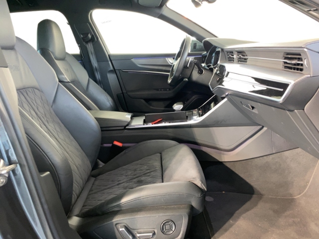 RS6 Avant 4.0 TFSI Quattro+Navi+Led+Ahk+Head Up+