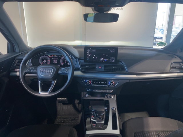 Q5 40 TDI Quattro S-Line+Navi+Matrix+Ahk+Ambient