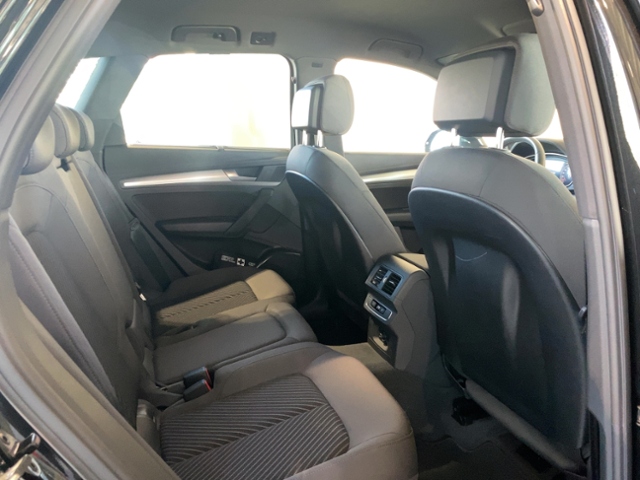 Q5 40 TDI Quattro S-Line+Navi+Matrix+Ahk+Ambient