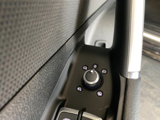 Q2 35 TFSI S tronic+Navi+Led+Ahk+Kamera+Virt Coc