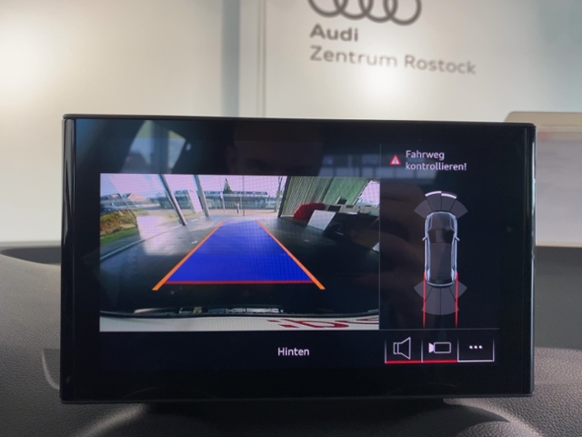Q2 35 TFSI S tronic+Navi+Led+Ahk+Kamera+Virt Coc
