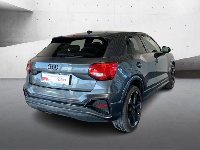 Q2 40 TFSI Quattro S-Line+Navi+Led+Kamera+Ambien
