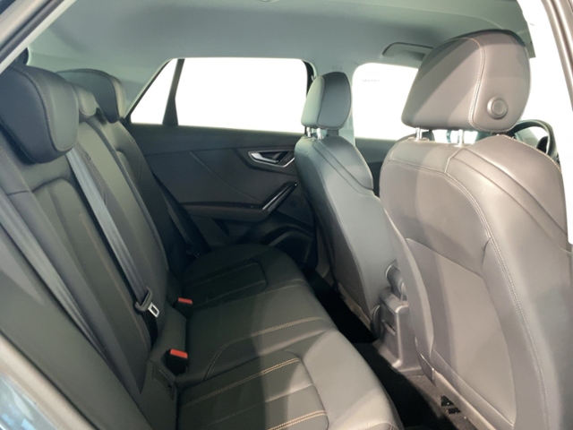Q2 40 TFSI Quattro S-Line+Navi+Led+Kamera+Ambien