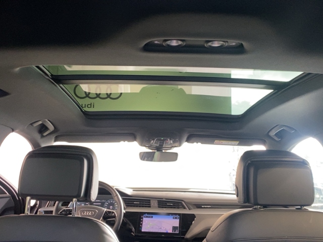 e-tron 55 Quattro S-Line+Navi+Led+Head Up+Top Vi