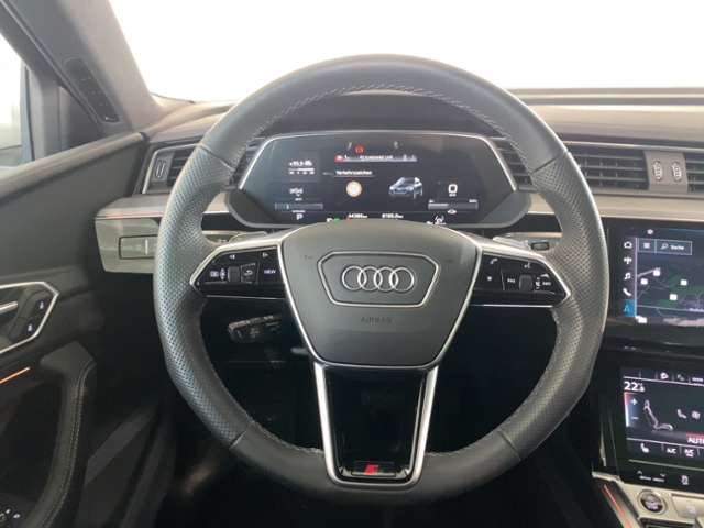 e-tron 55 Quattro S-Line+Navi+Matrix+Ahk+Hud+Top
