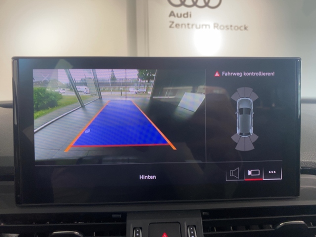 Q5 40 TDI Quattro S-Line+Navi+Matrix+Ahk+Kamera+