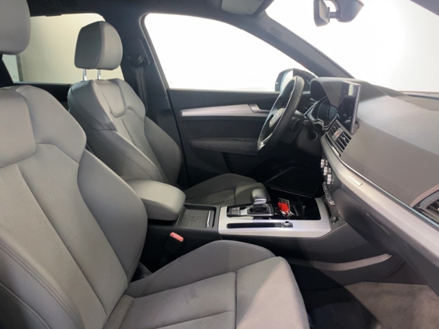 Q5 40 TDI Quattro S-Line+Navi+Matrix+Ahk+Kamera+