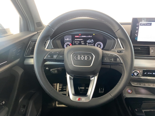 SQ5 3.0 TDI Quattro+Navi+Matrix+Ahk+Hud+B&O+Sbl+