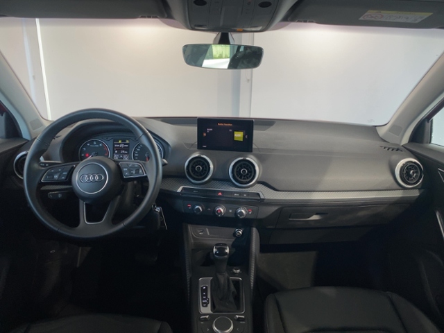 Q2 35 TFSI S tronic+Led+Carplay+Ambiente+Shz+Opt
