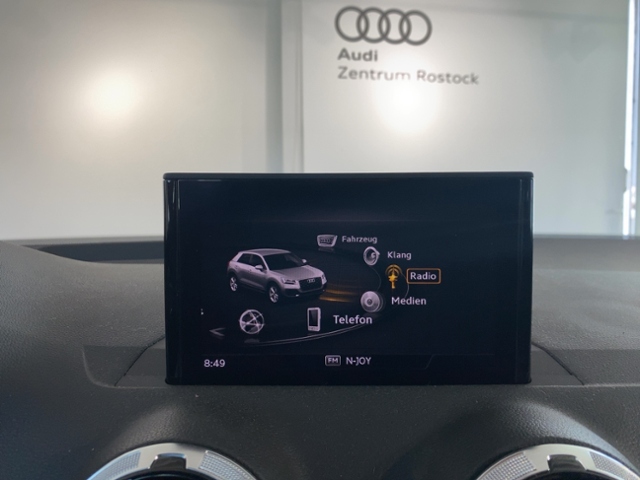 Q2 35 TFSI S tronic+Led+Carplay+Ambiente+Shz+Opt