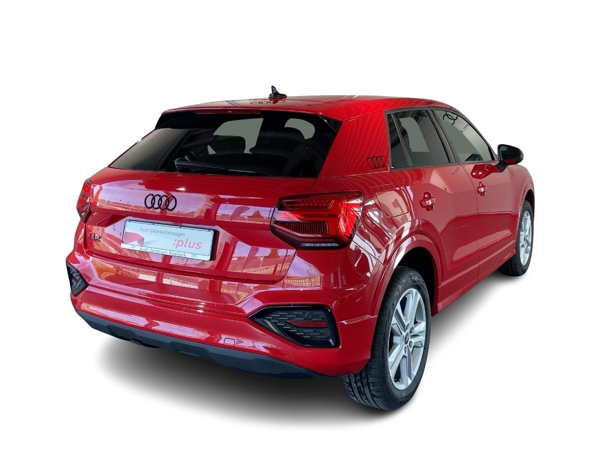 Q2 35 TFSI S tronic+Led+Carplay+Ambiente+Shz+Opt