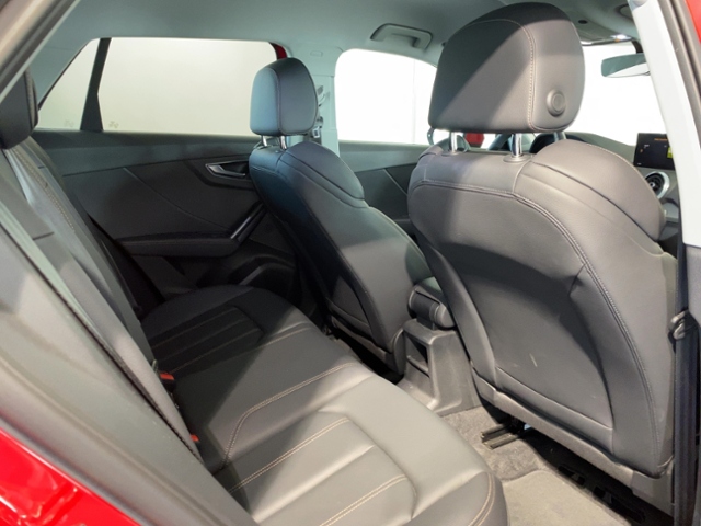 Q2 35 TFSI S tronic+Led+Carplay+Ambiente+Shz+Opt