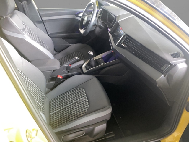 A1 Sportback 30 TFSI S-Line 6-Gang+Carplay+Led+V