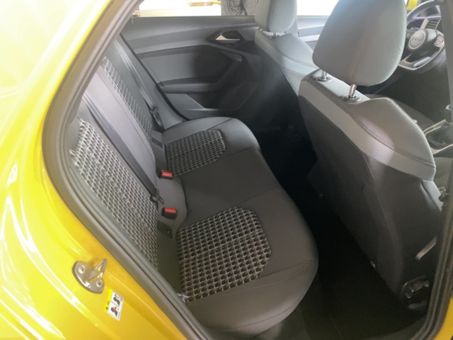 A1 Sportback 30 TFSI S-Line 6-Gang+Carplay+Led+V