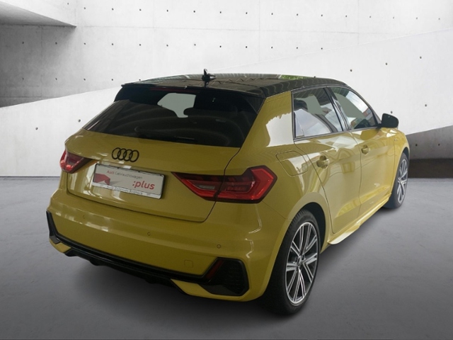 A1 Sportback 30 TFSI S-Line 6-Gang+Carplay+Led+V