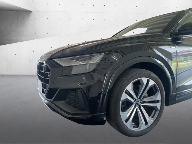 Q8 50 TDI Quattro S-Line+Navi+Matrix+Ahk+Head Up