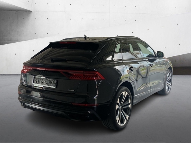 Q8 50 TDI Quattro S-Line+Navi+Matrix+Ahk+Head Up