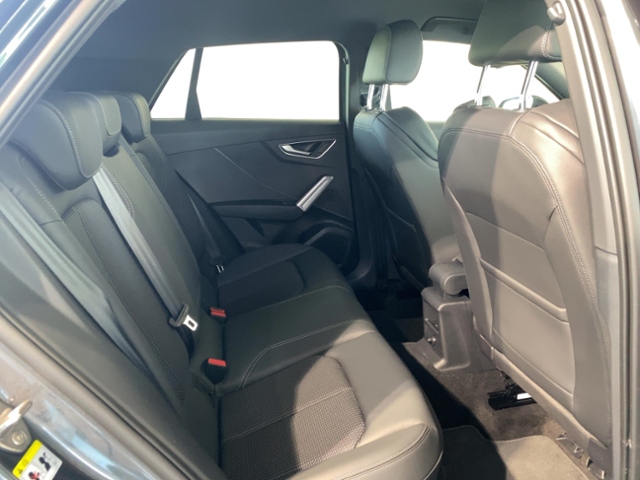 Q2 35 TFSI S tronic S-Line+Navi+Matrix+Virt Cock