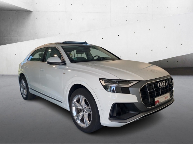 Q8 55 TFSI e Quattro S-Line+Navi+Led+Head Up+Air