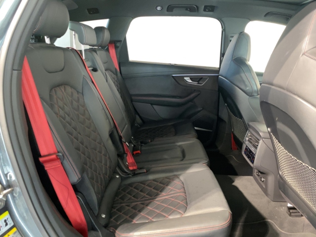 SQ7 4.0 TFSI Quattro Competition+Navi+Matrix+Ahk