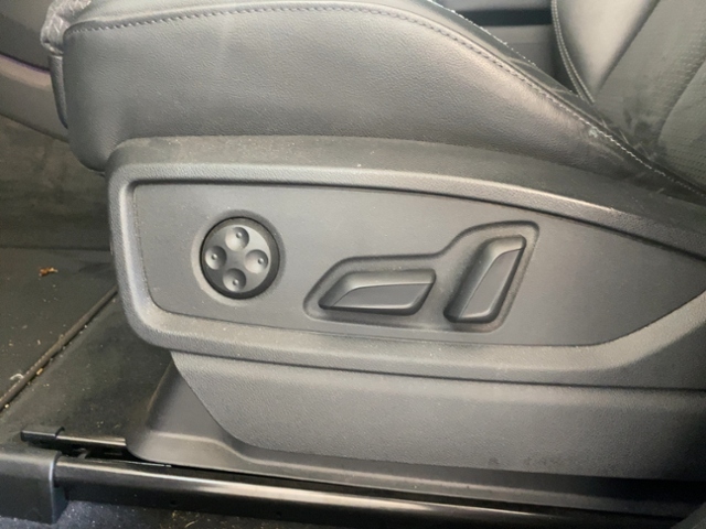 SQ5 3.0 TDI Quattro+Navi+Matrix+Ahk+Hud+Top View